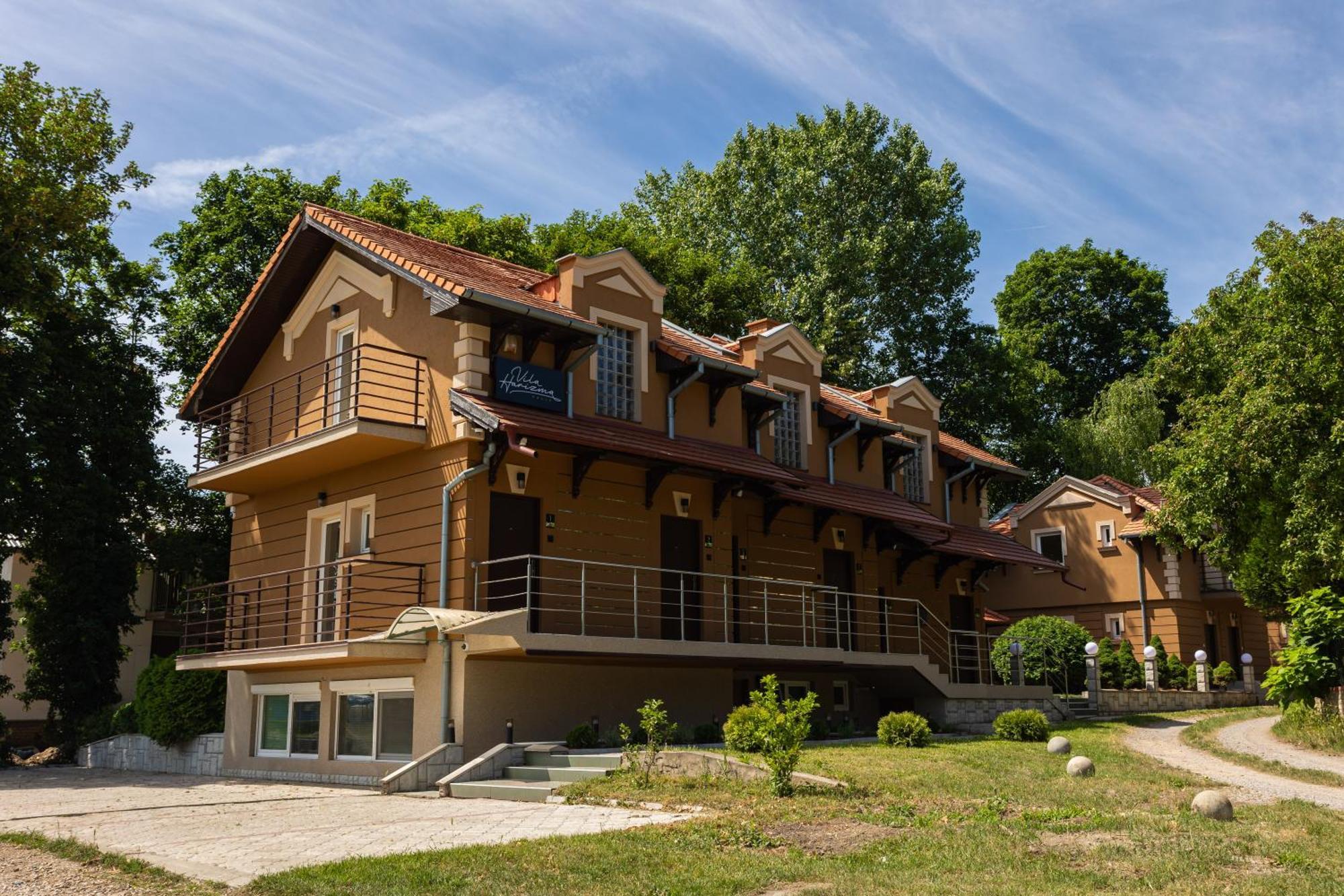 Vila Harizma Palić Εξωτερικό φωτογραφία